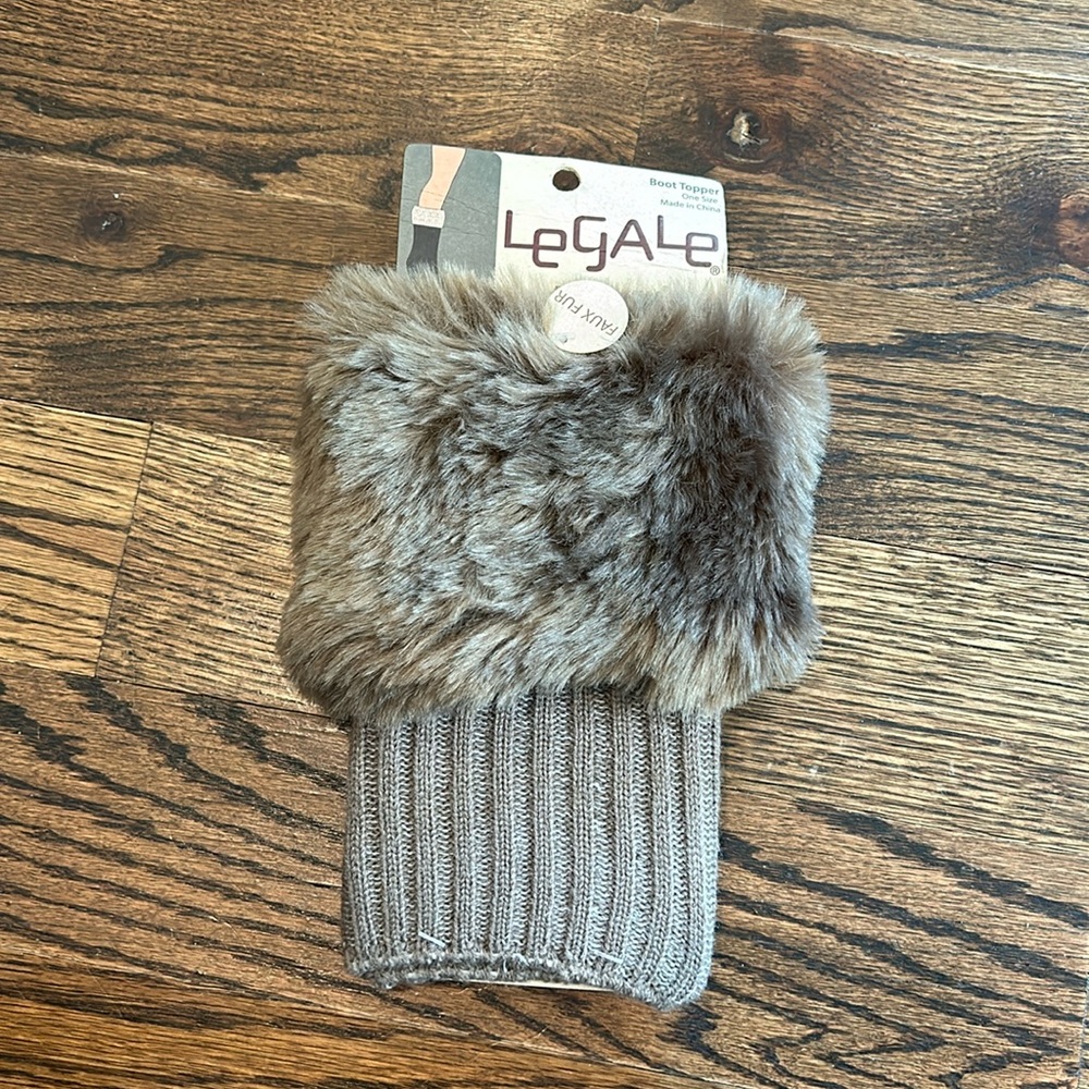 Furry boot topper 🍭